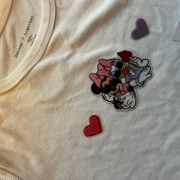 Women’s NWT Better Together Top with Customized Disney Daisy Patches Size Small - Picture 5 of 7